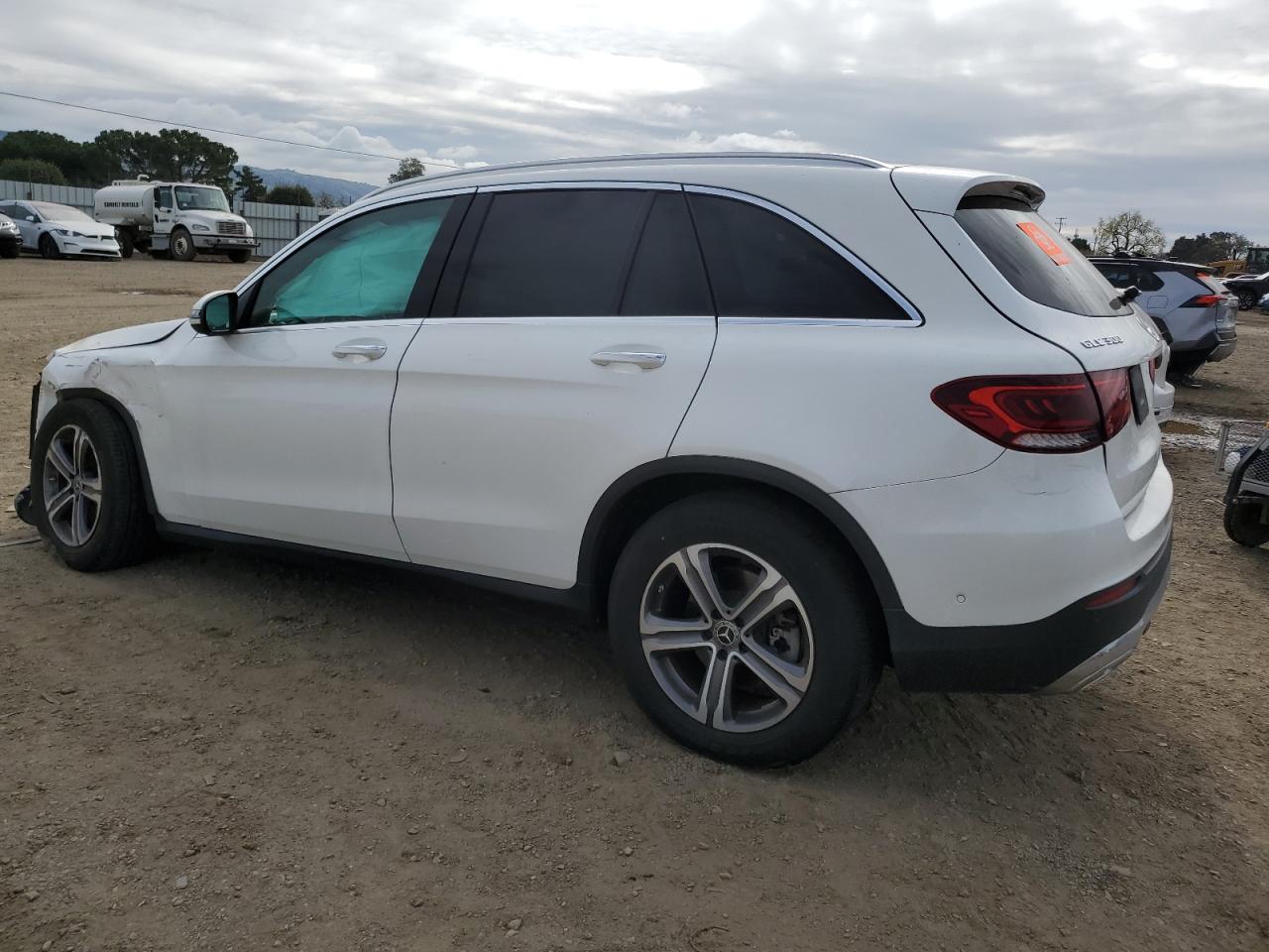 2021 Mercedes-Benz GLC - Image 2