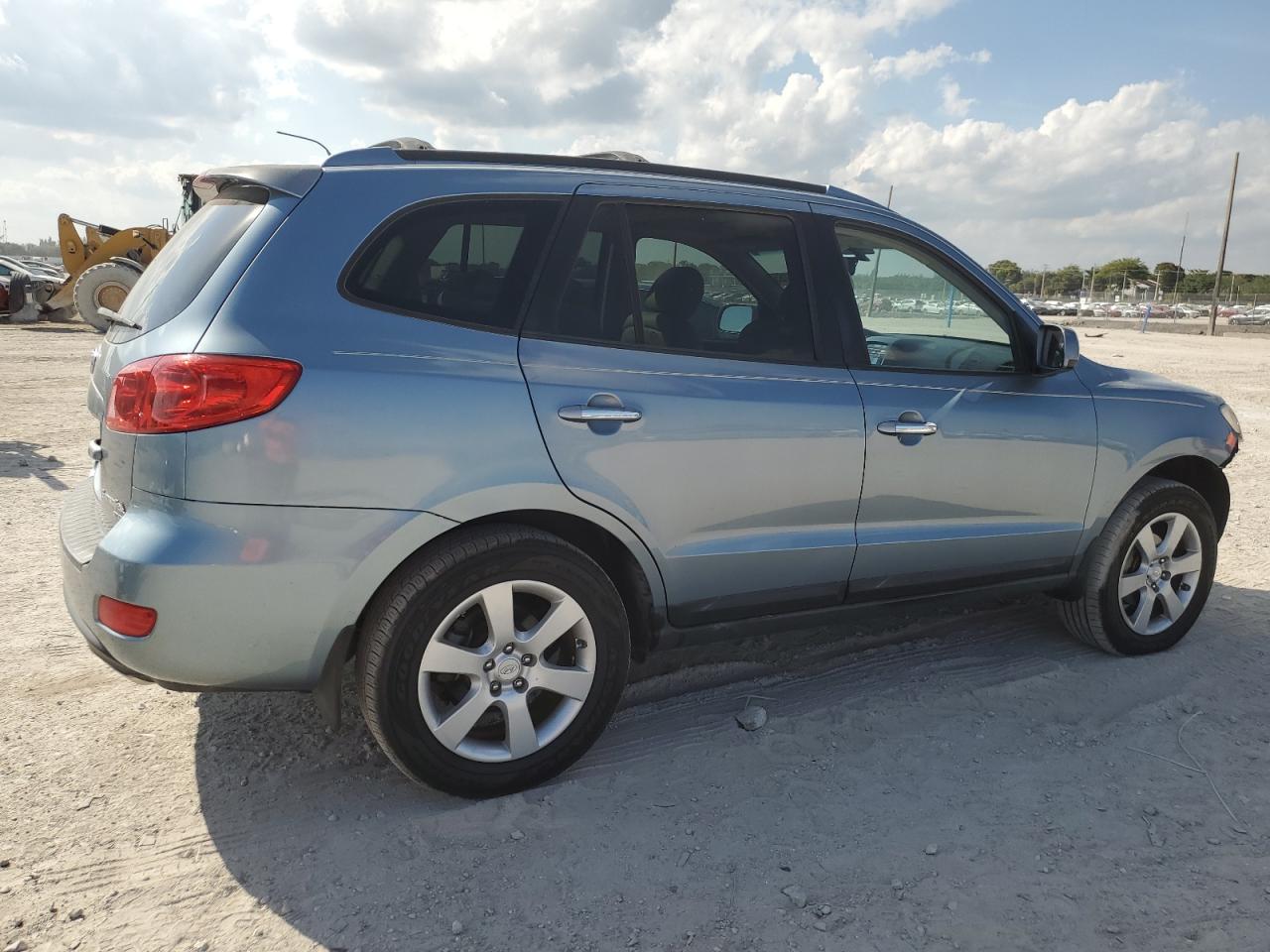 2009 Hyundai Santa Fe - Image 3