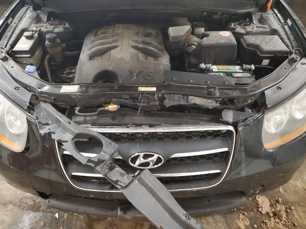 2009 Hyundai Santa Fe - Image 11