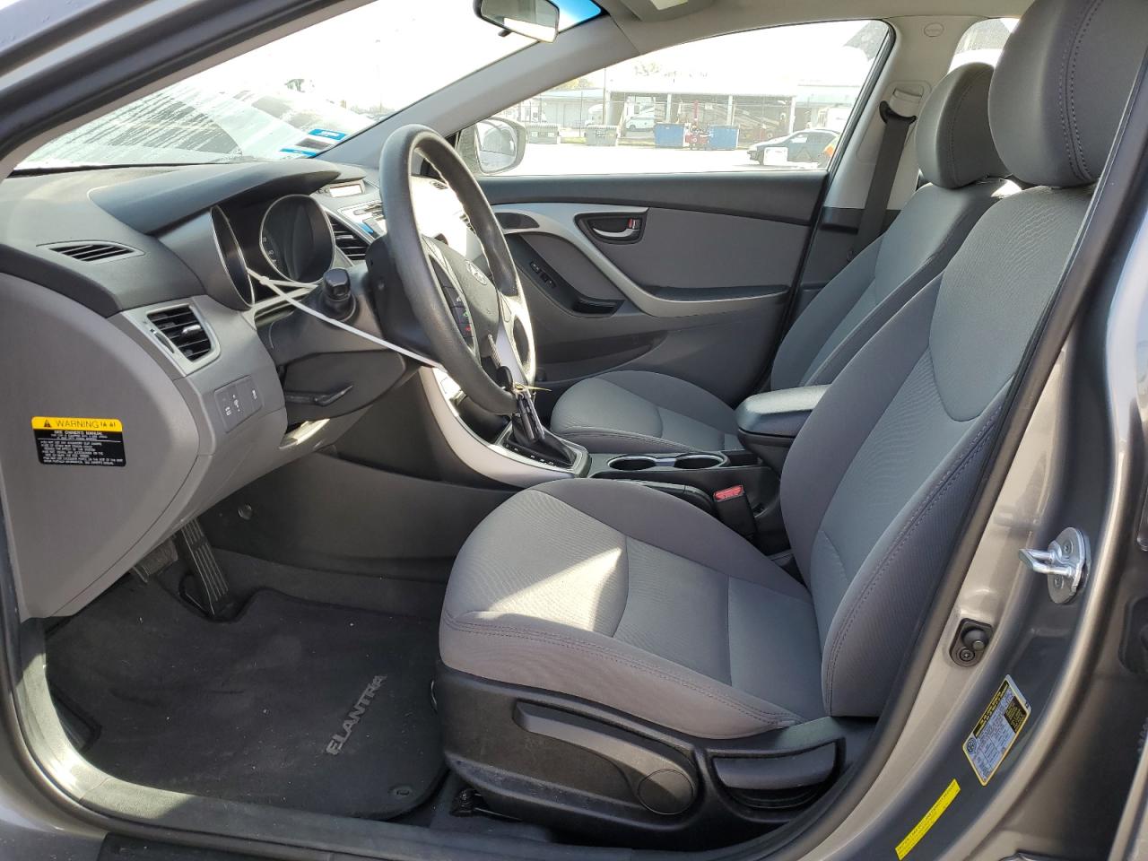 2014 Hyundai Elantra - Image 7