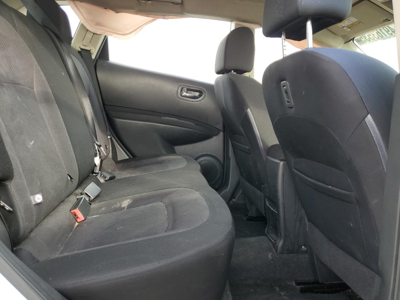 2013 Nissan Rogue - Image 11