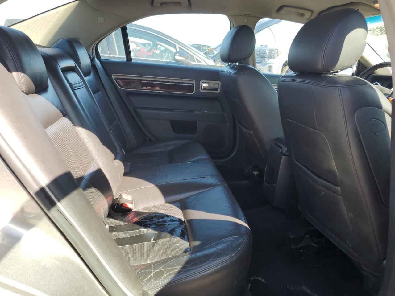 2008 Lincoln MKZ - Image 10