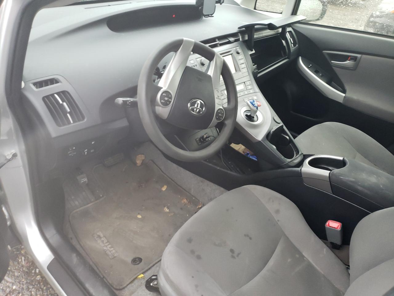 2012 Toyota Prius - Image 8