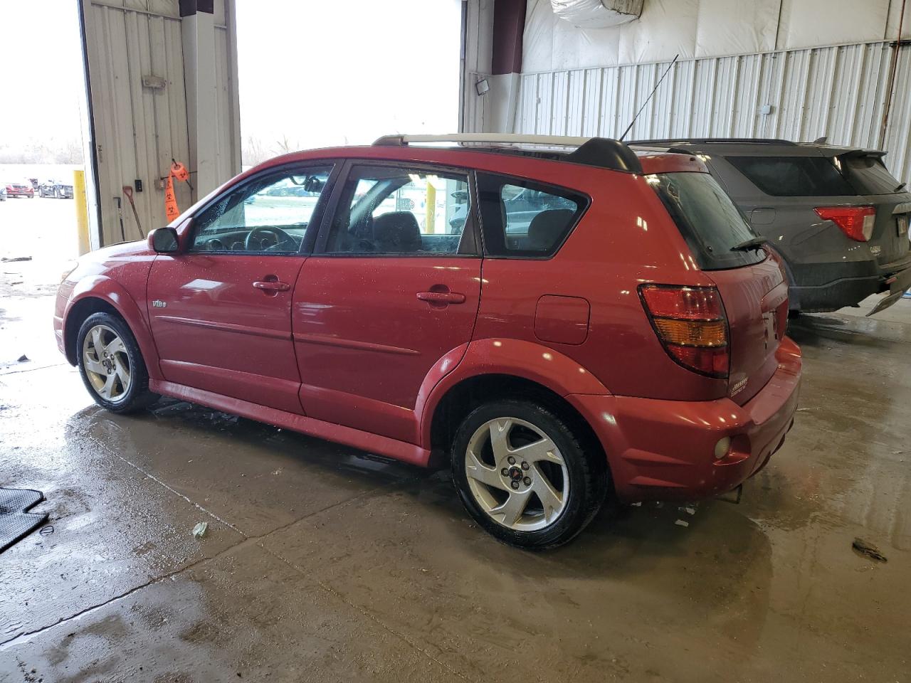 2006 Pontiac Vibe - Image 2