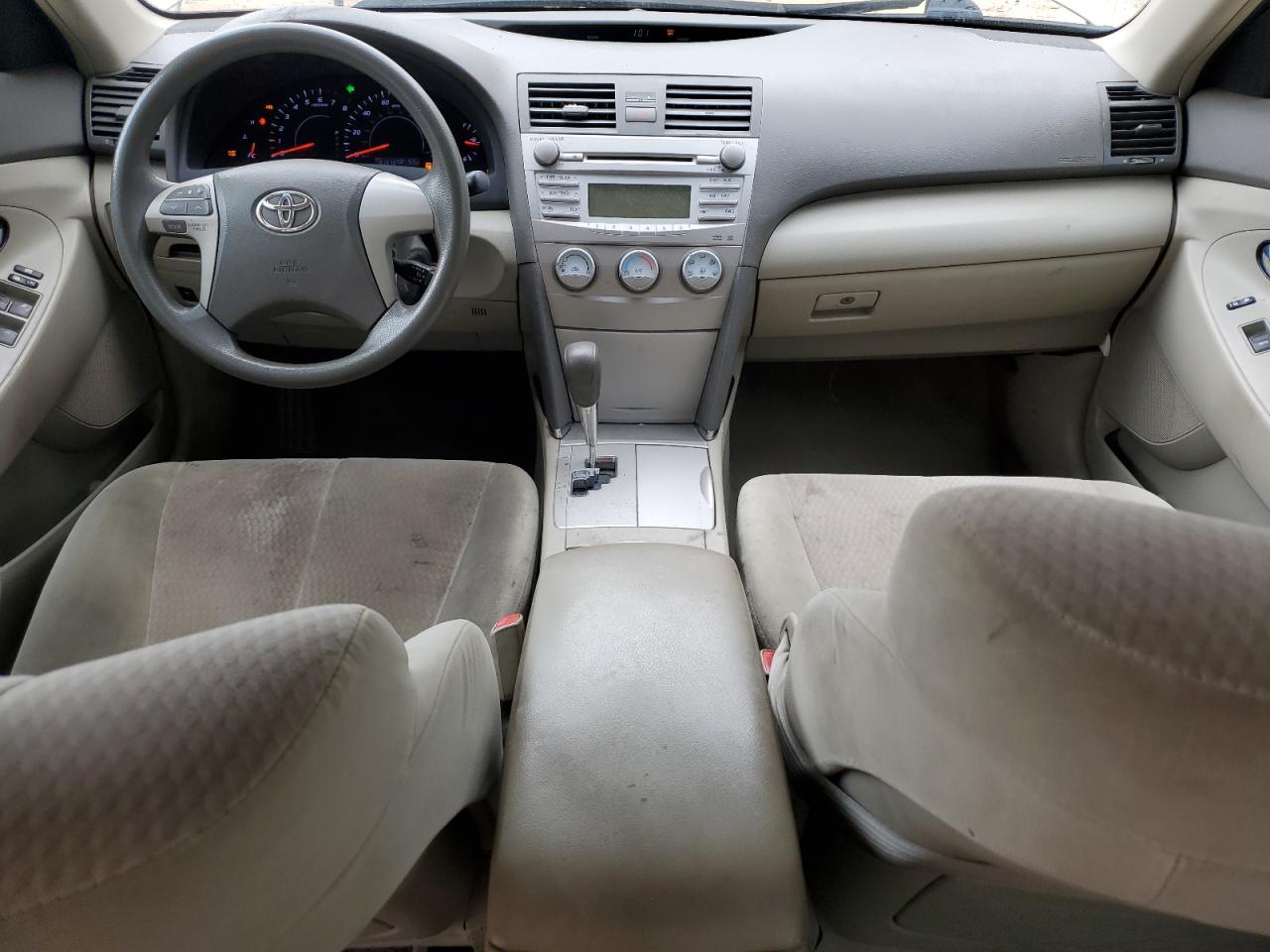 2011 Toyota Camry - Image 8
