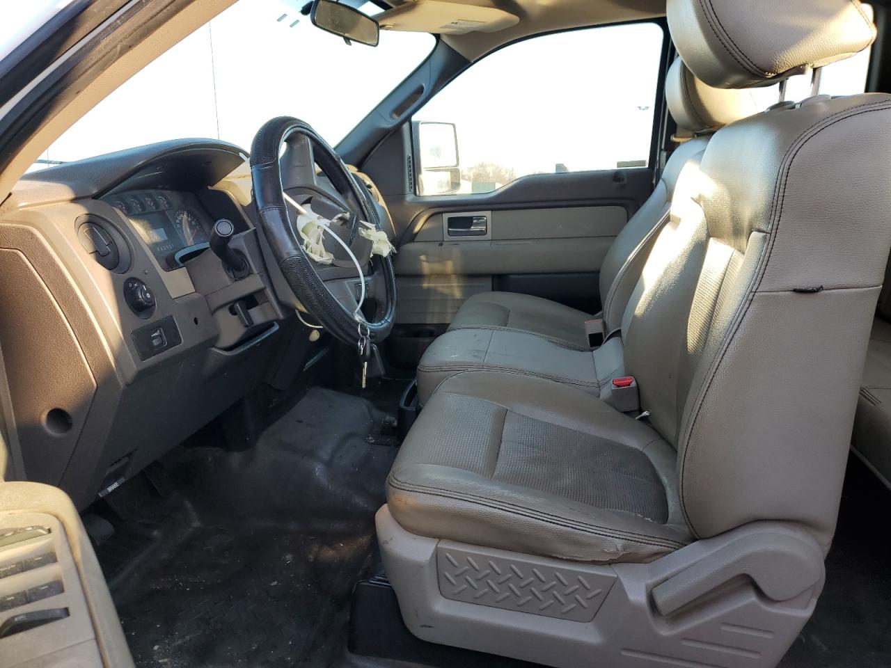 2010 Ford F-150 - Image 7