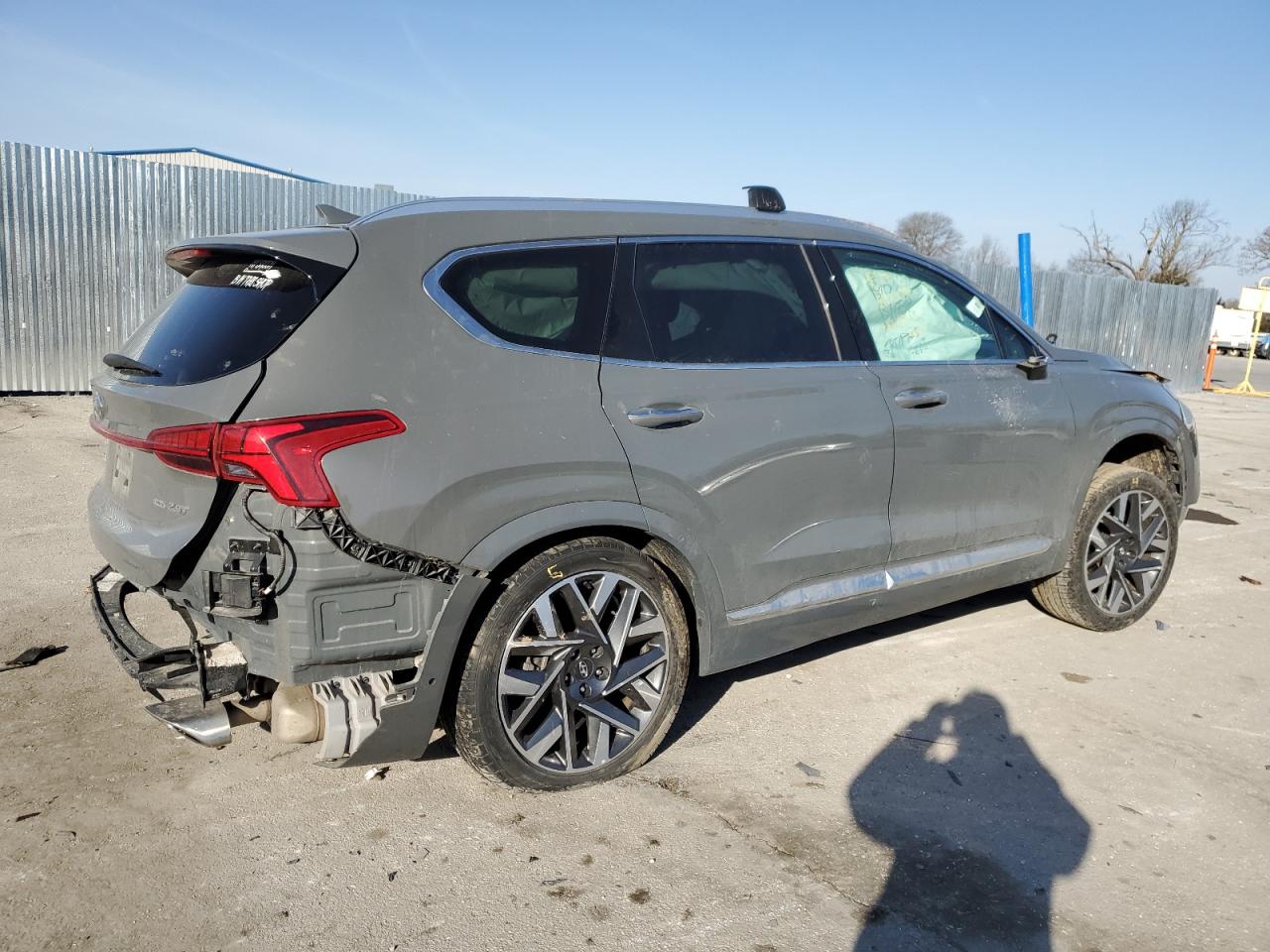 2021 Hyundai Santa Fe - Image 3