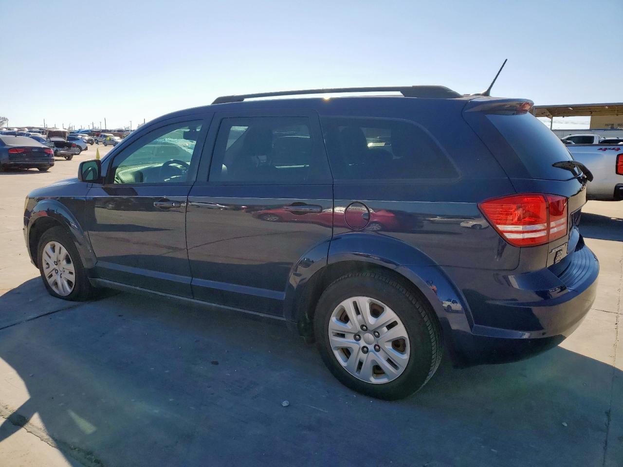 2017 Dodge Journey - Image 2