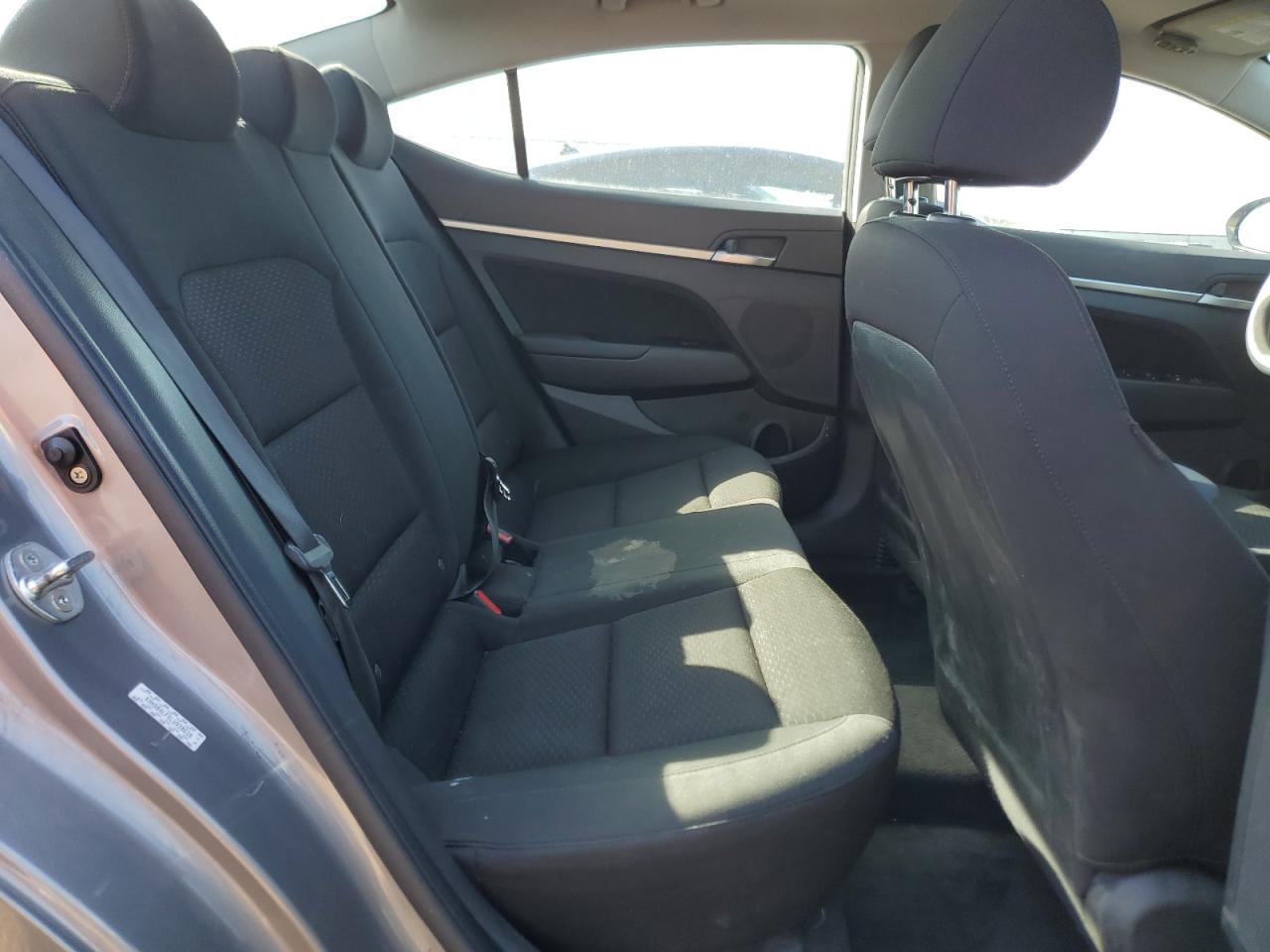 2020 Hyundai Elantra - Image 10