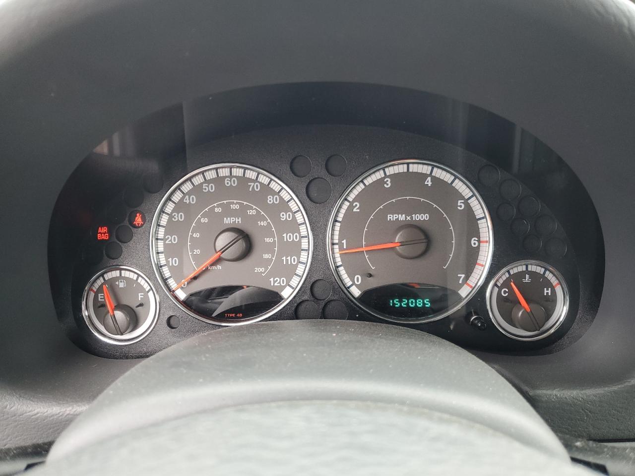 2005 Jeep Liberty (North America) - Image 9