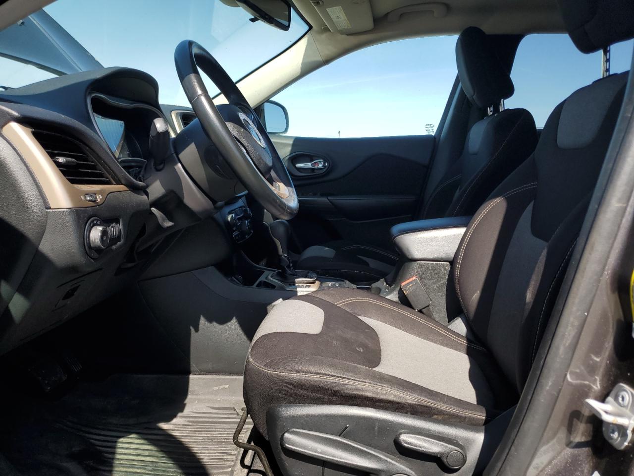 2014 Jeep Grand Cherokee - Image 7