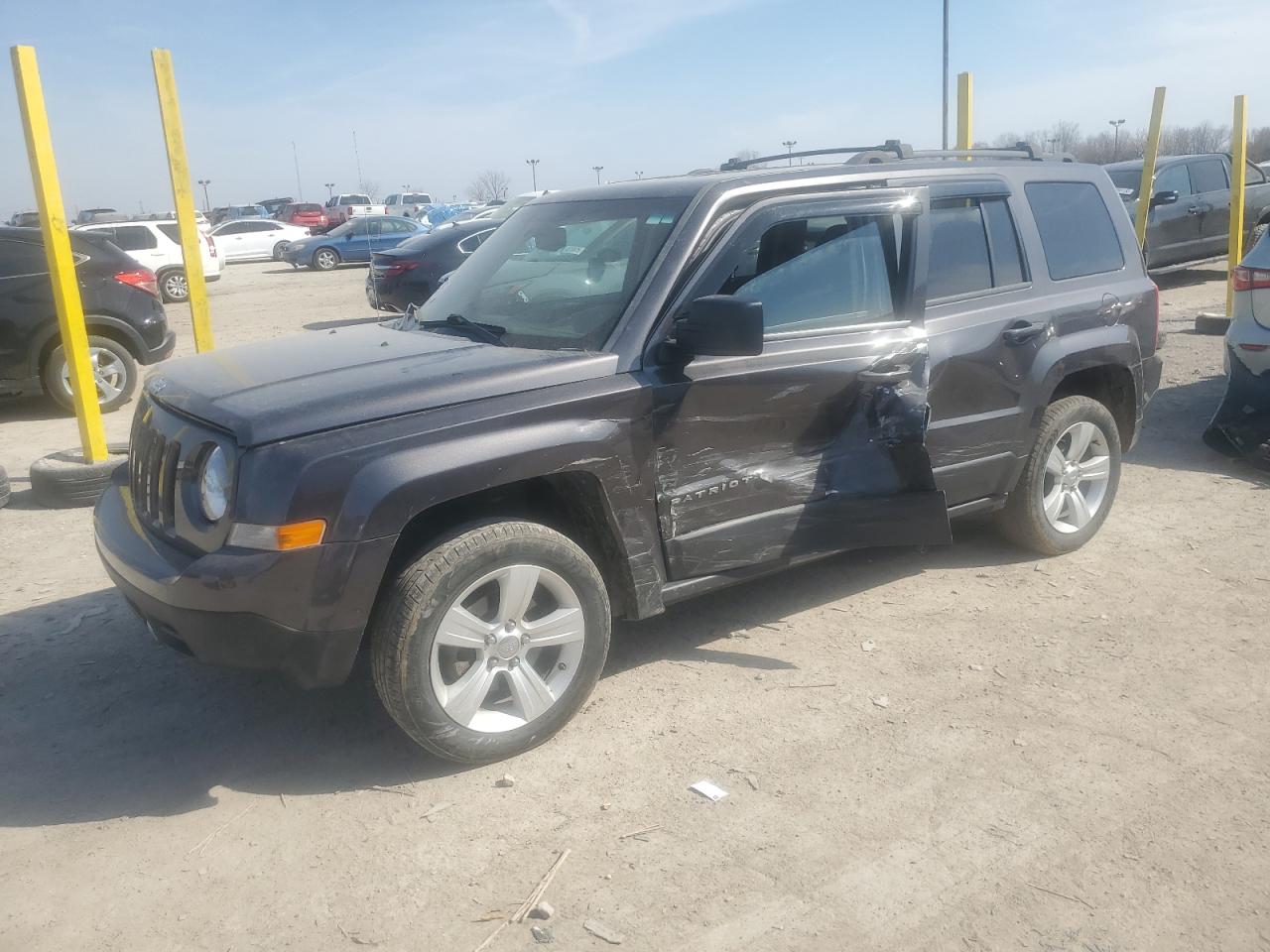 2014 Jeep Patriot Latitude იყიდება Indianapolis-ში, IN - Side