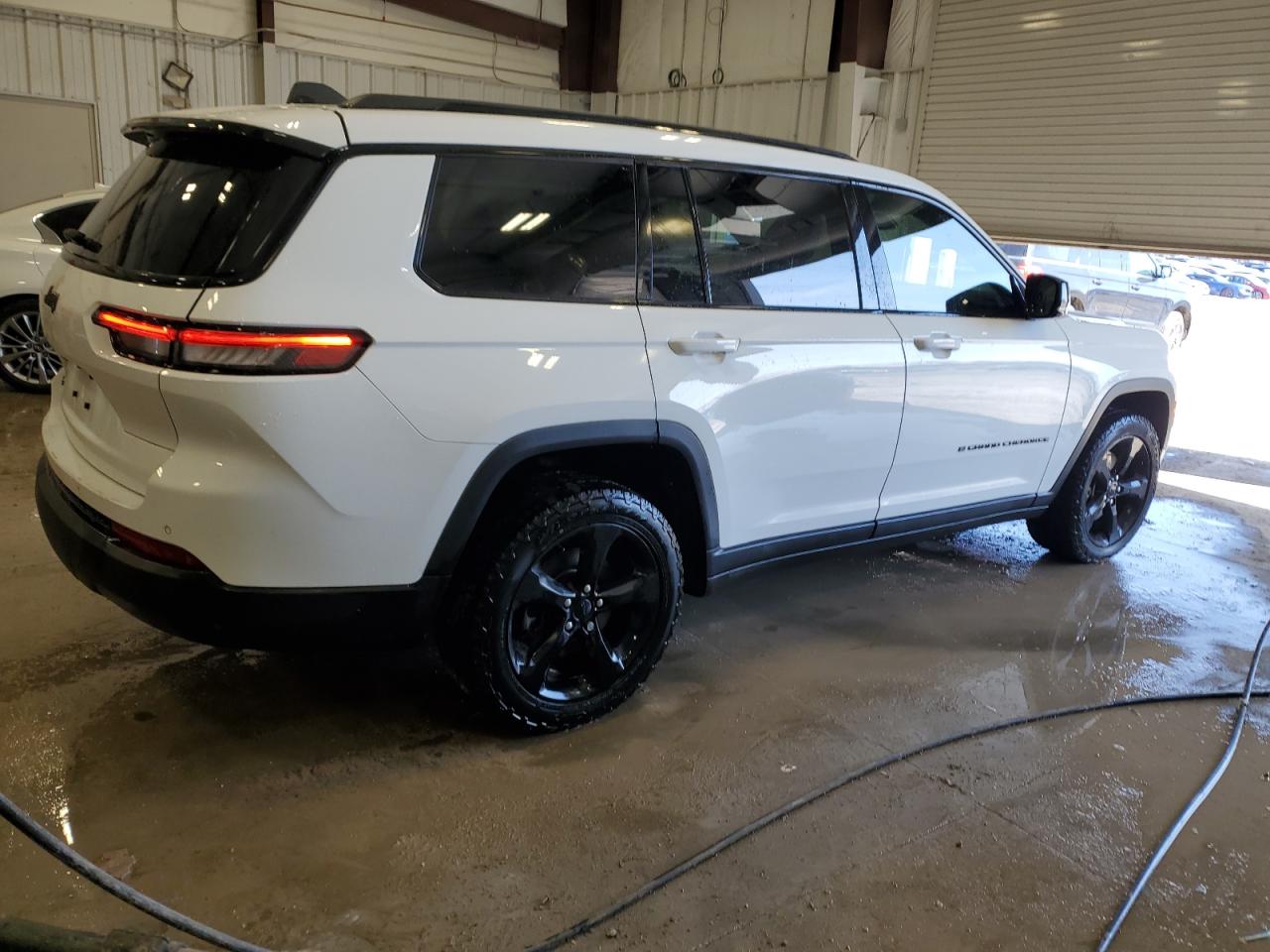 2021 Jeep Grand Cherokee - Image 3