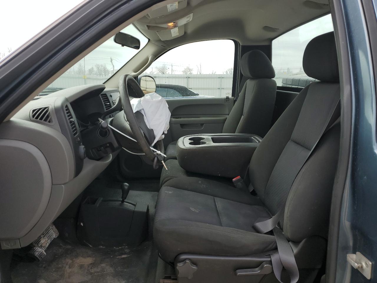 2011 Chevrolet Silverado - Image 7
