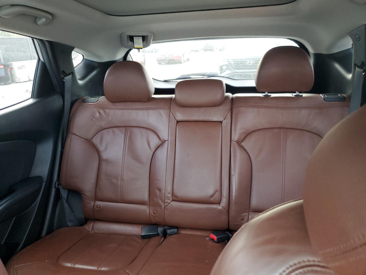 2010 Hyundai Tucson - Image 10