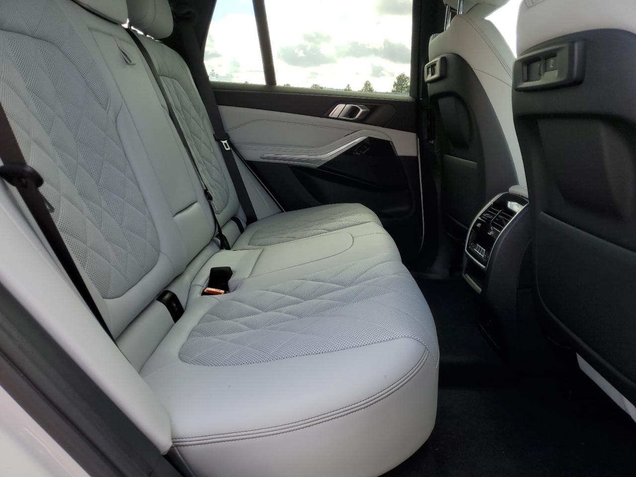 2023 BMW X5 - Image 11