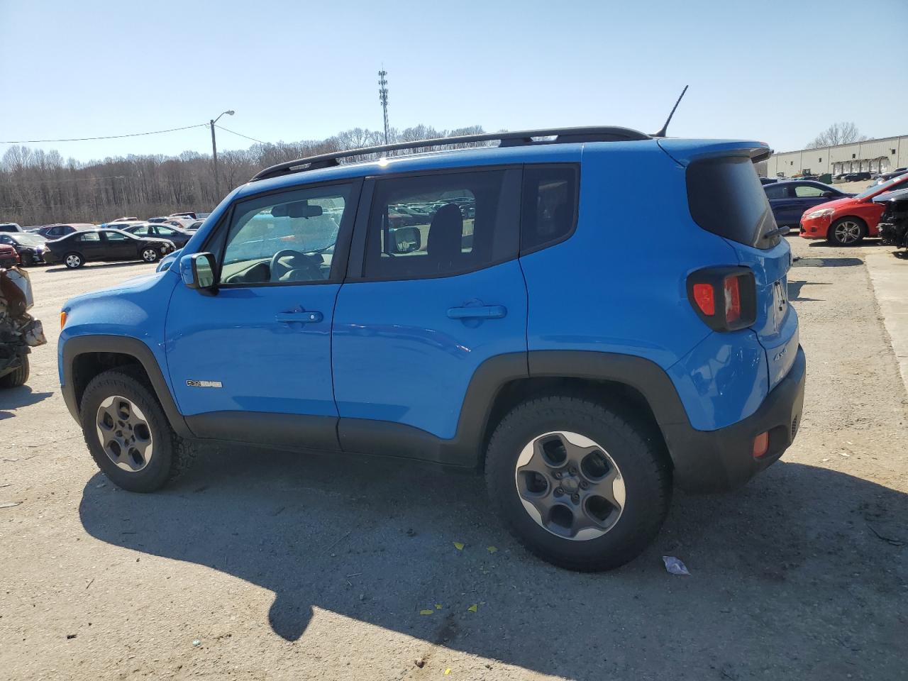 2015 Jeep Renegade - Image 2