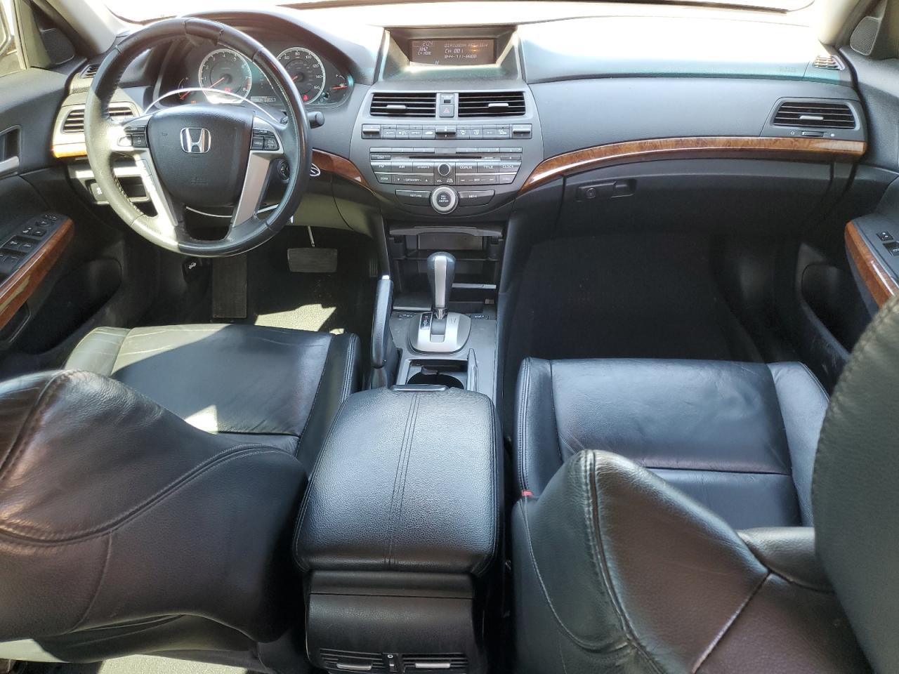 2012 Honda Accord - Image 8