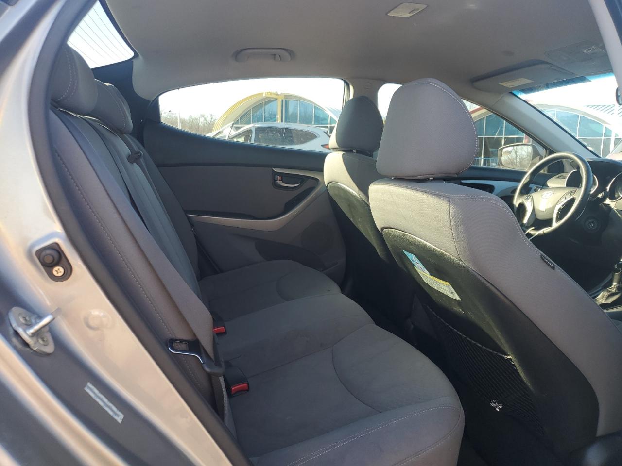 2014 Hyundai Elantra - Image 10
