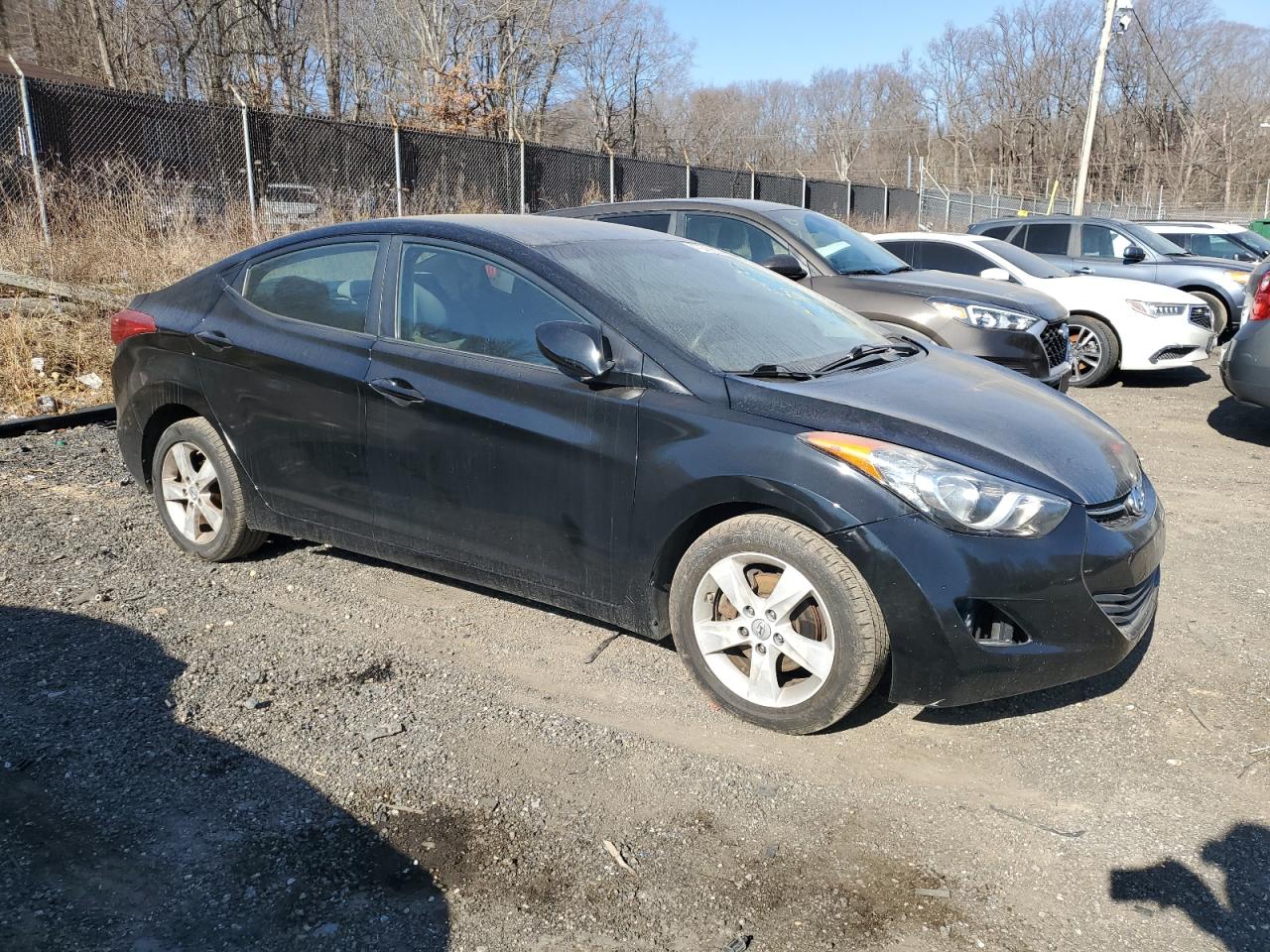 2012 Hyundai Elantra - Image 4
