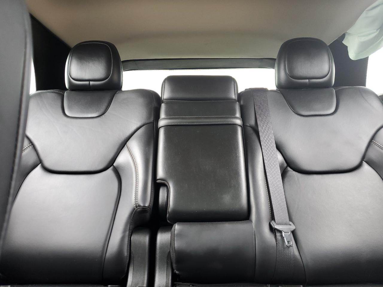 2017 Jeep Grand Cherokee - Image 10