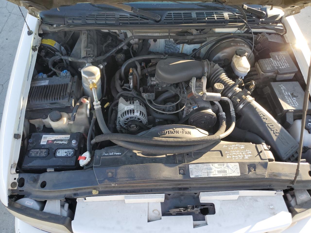 1999 GMC Sonoma - Image 12