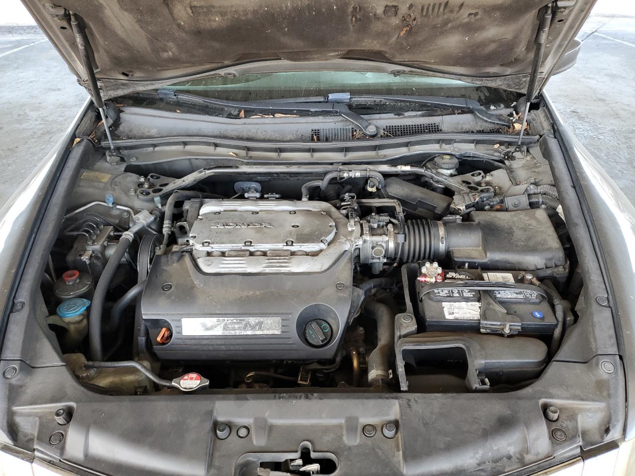 2009 Honda Accord - Image 11