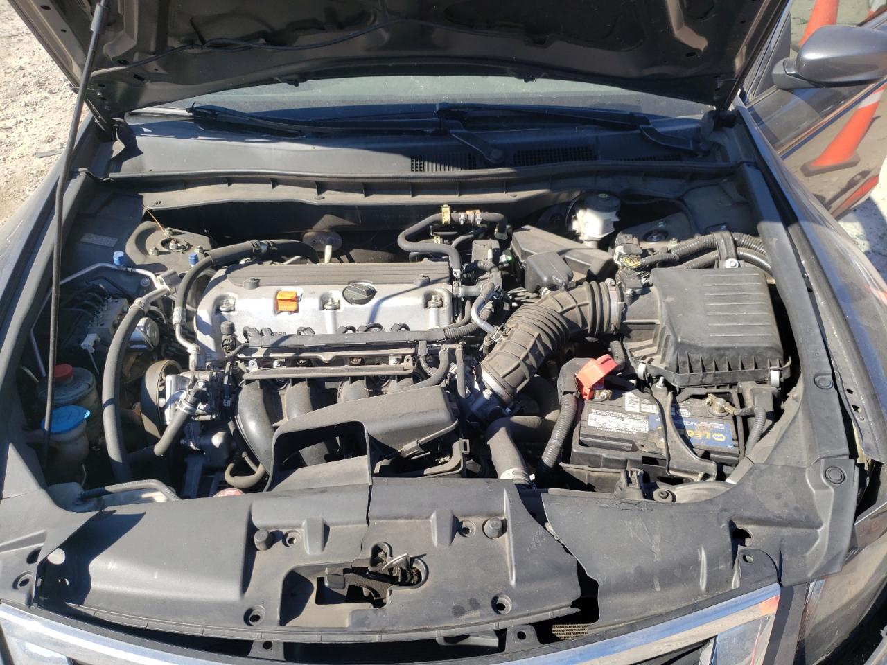 2009 Honda Accord - Image 11