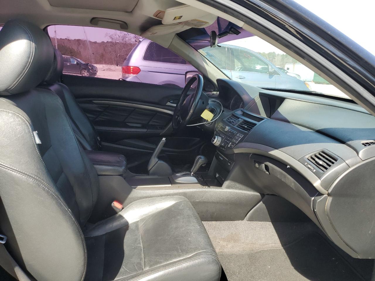 2009 Honda Accord - Image 10