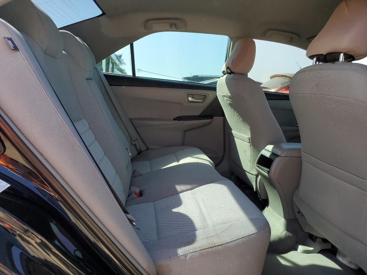 2015 Toyota Camry - Image 10