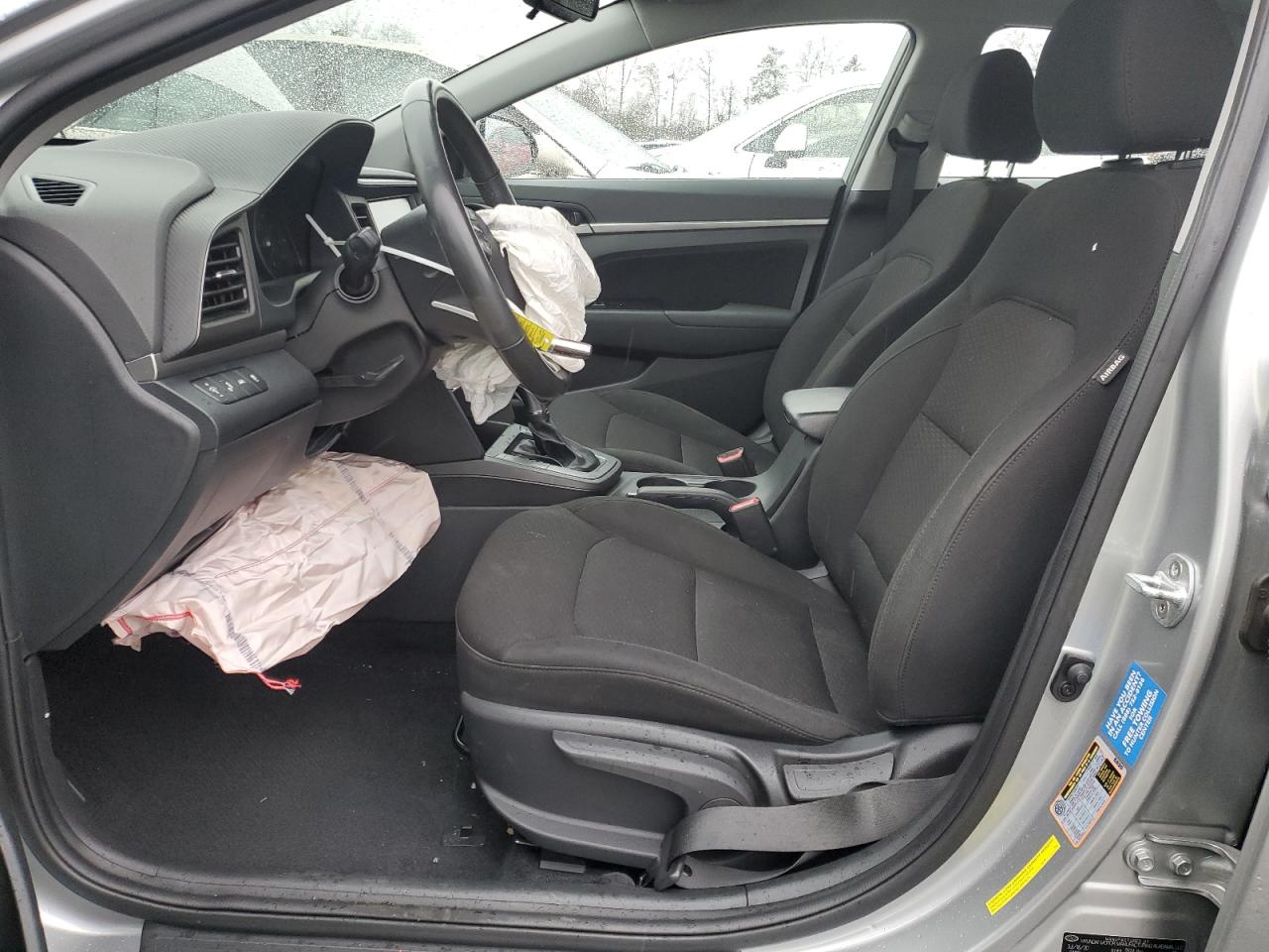 2020 Hyundai Elantra - Image 7