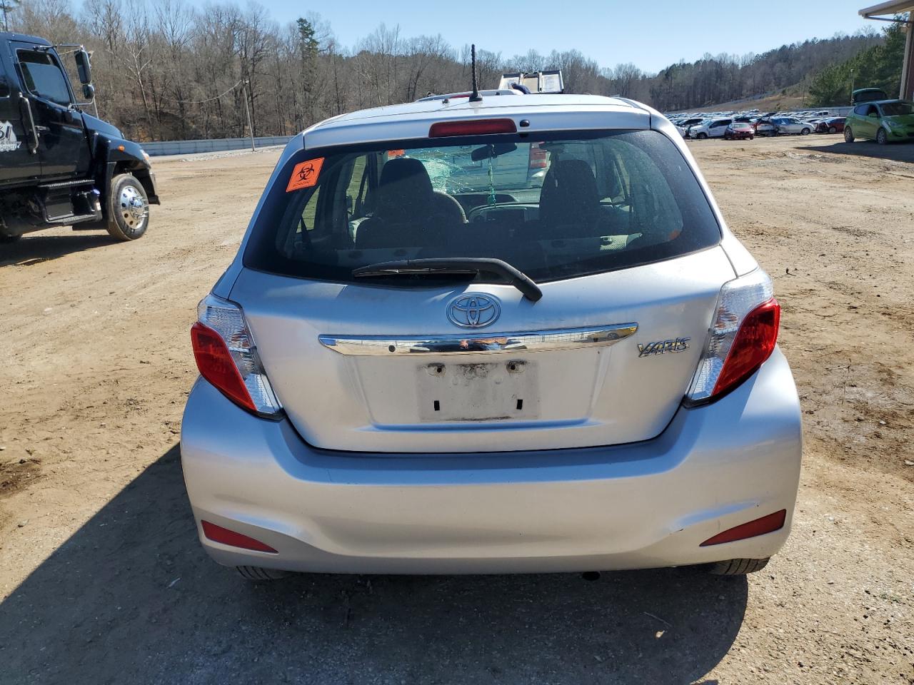 2014 Toyota Yaris - Image 6
