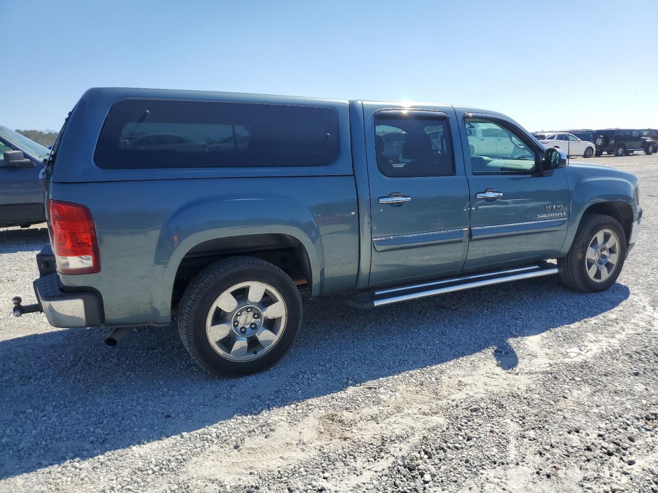 2009 GMC Sierra - Image 3