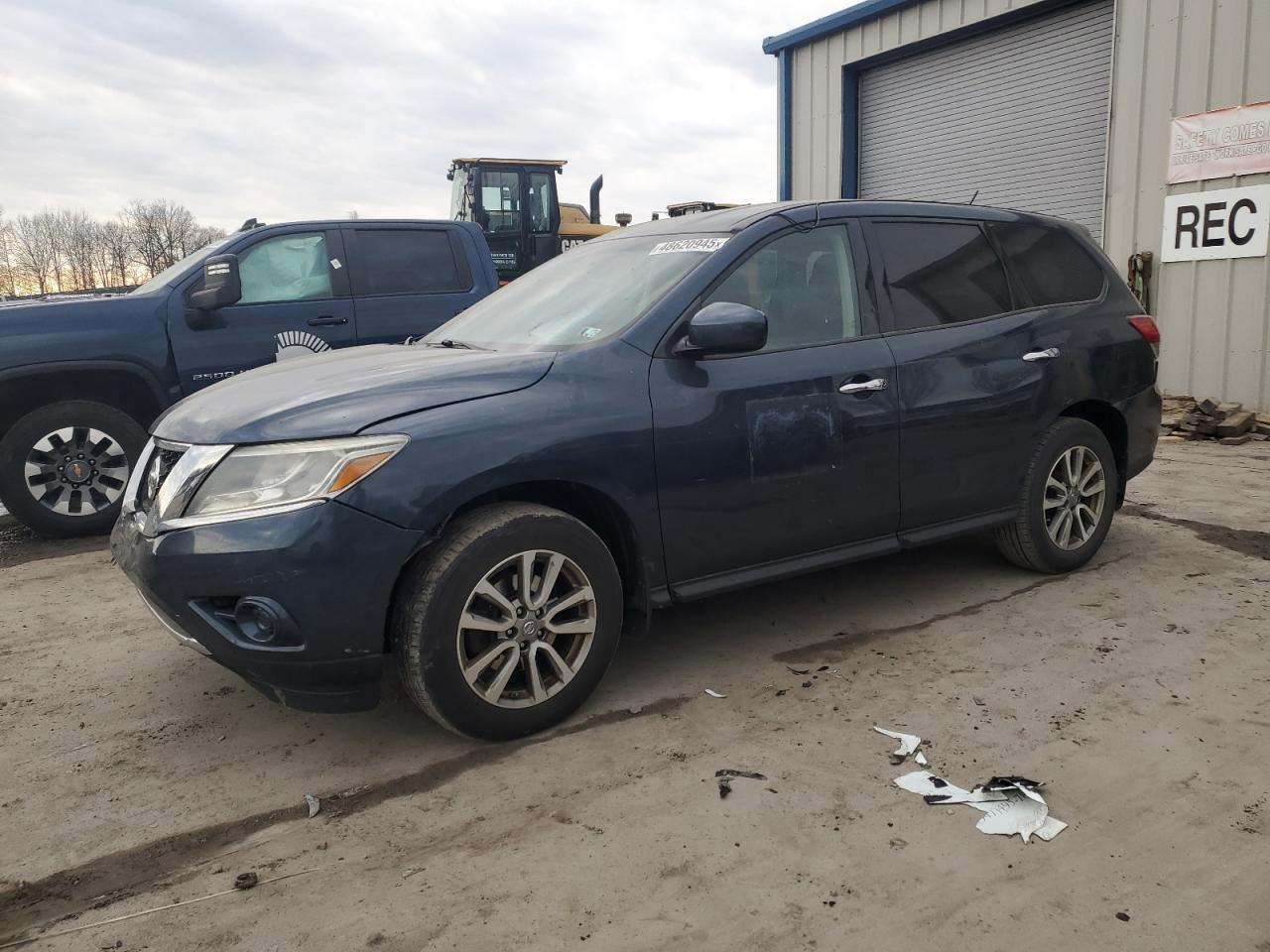 2014 Nissan Pathfinder - Image 1