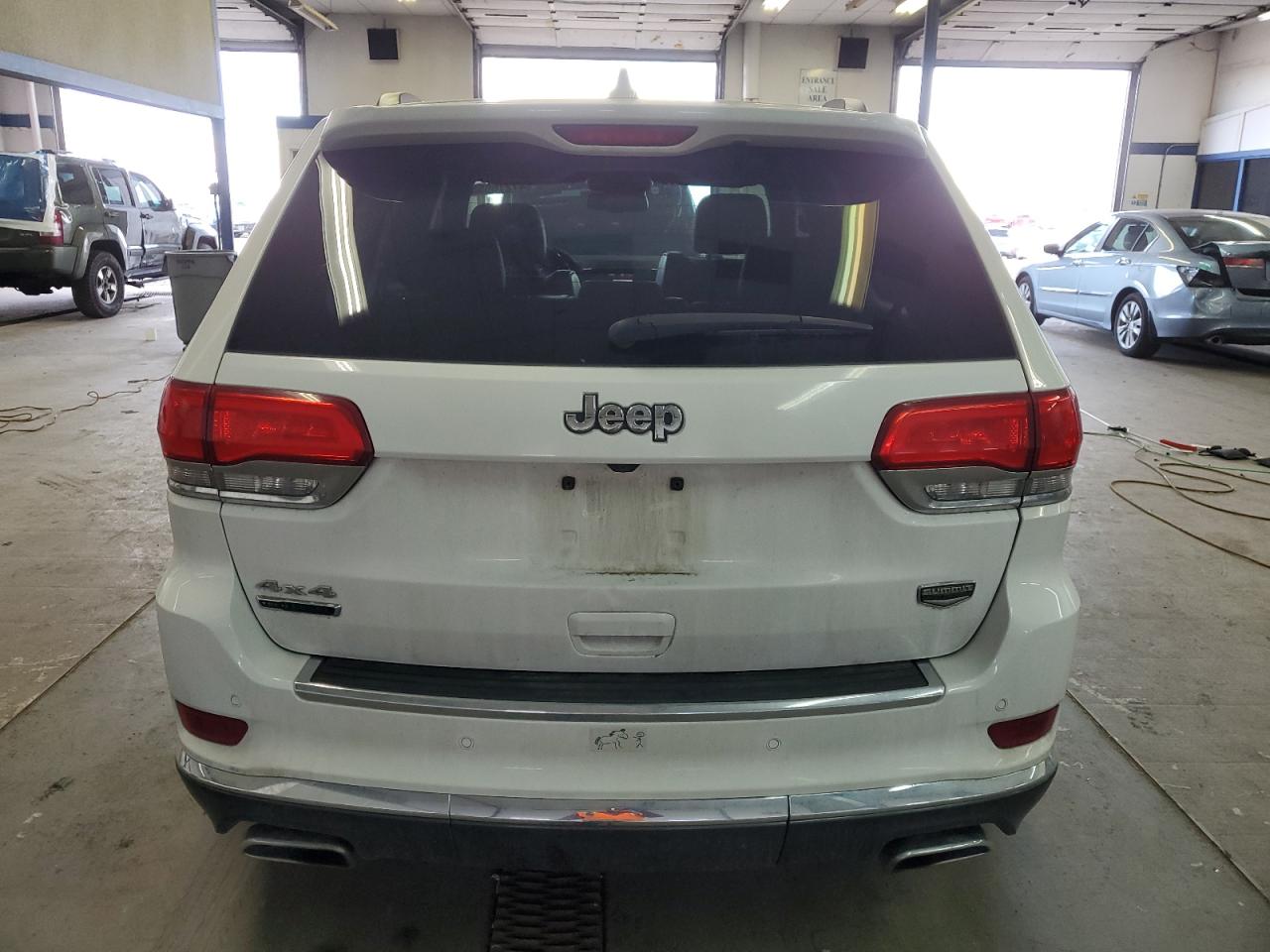 2014 Jeep Grand Cherokee - Image 6