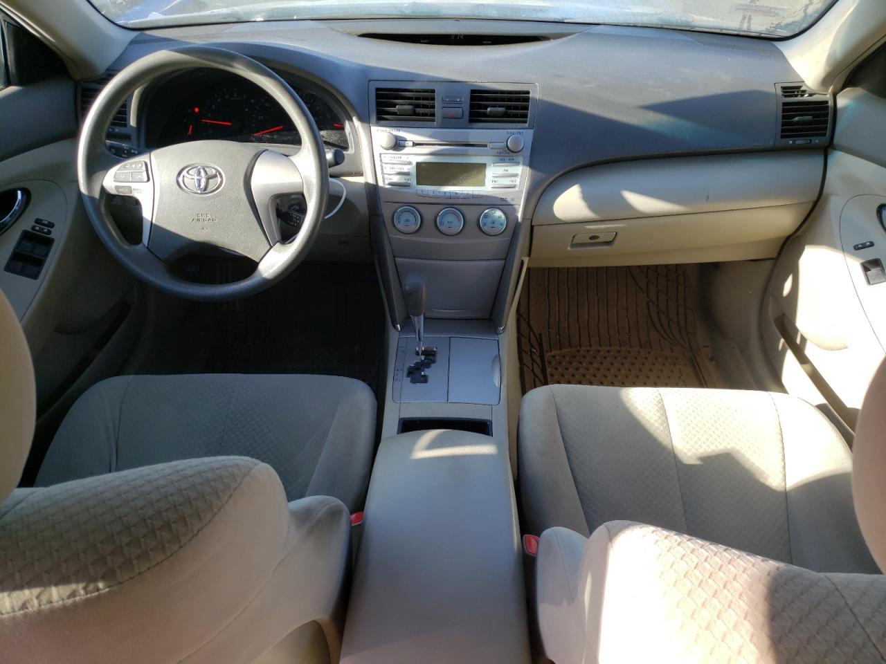 2009 Toyota Camry - Image 8