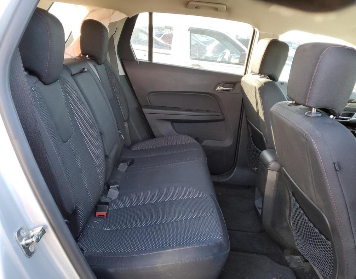 2016 GMC Terrain - Image 10