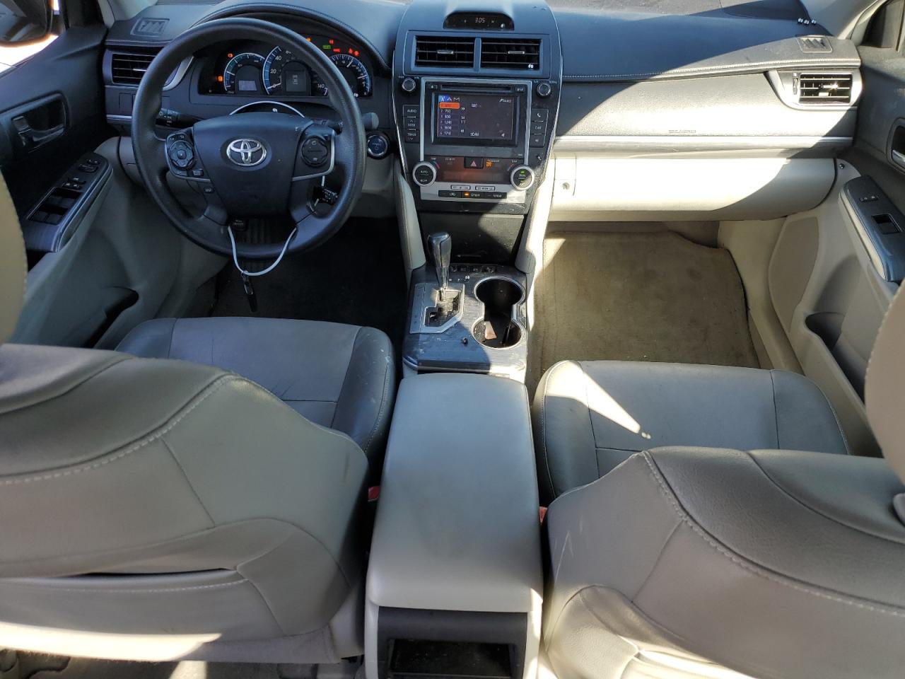 2013 Toyota Camry - Image 8