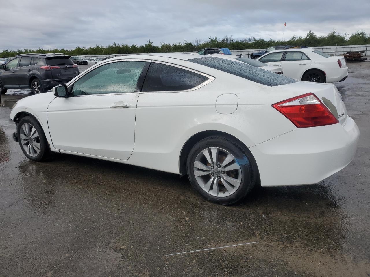 2009 Honda Accord - Image 2