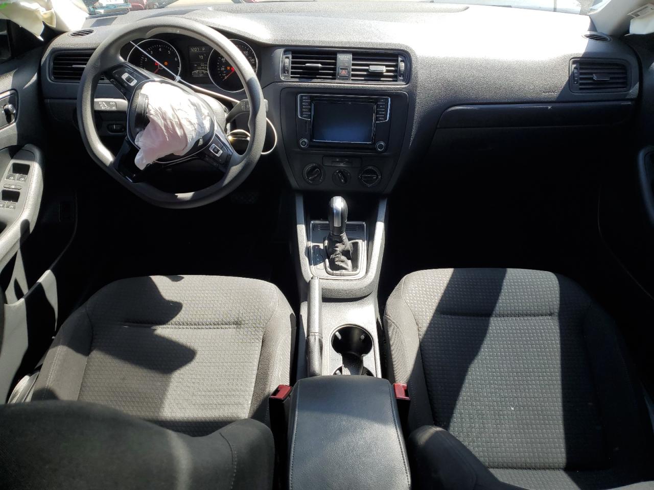 2016 Volkswagen Jetta - Image 8