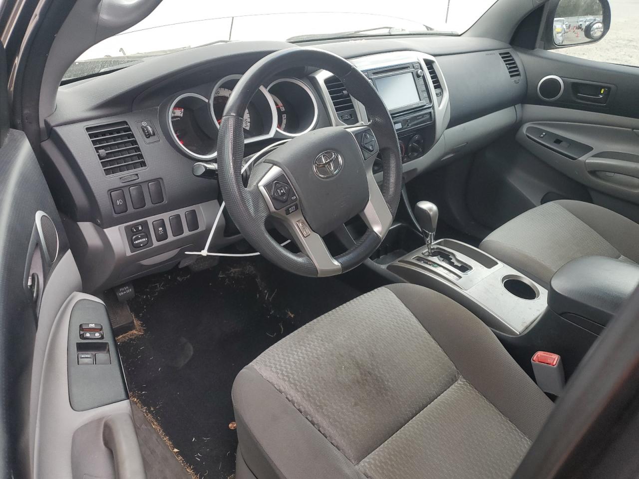2014 Toyota Tacoma - Image 8