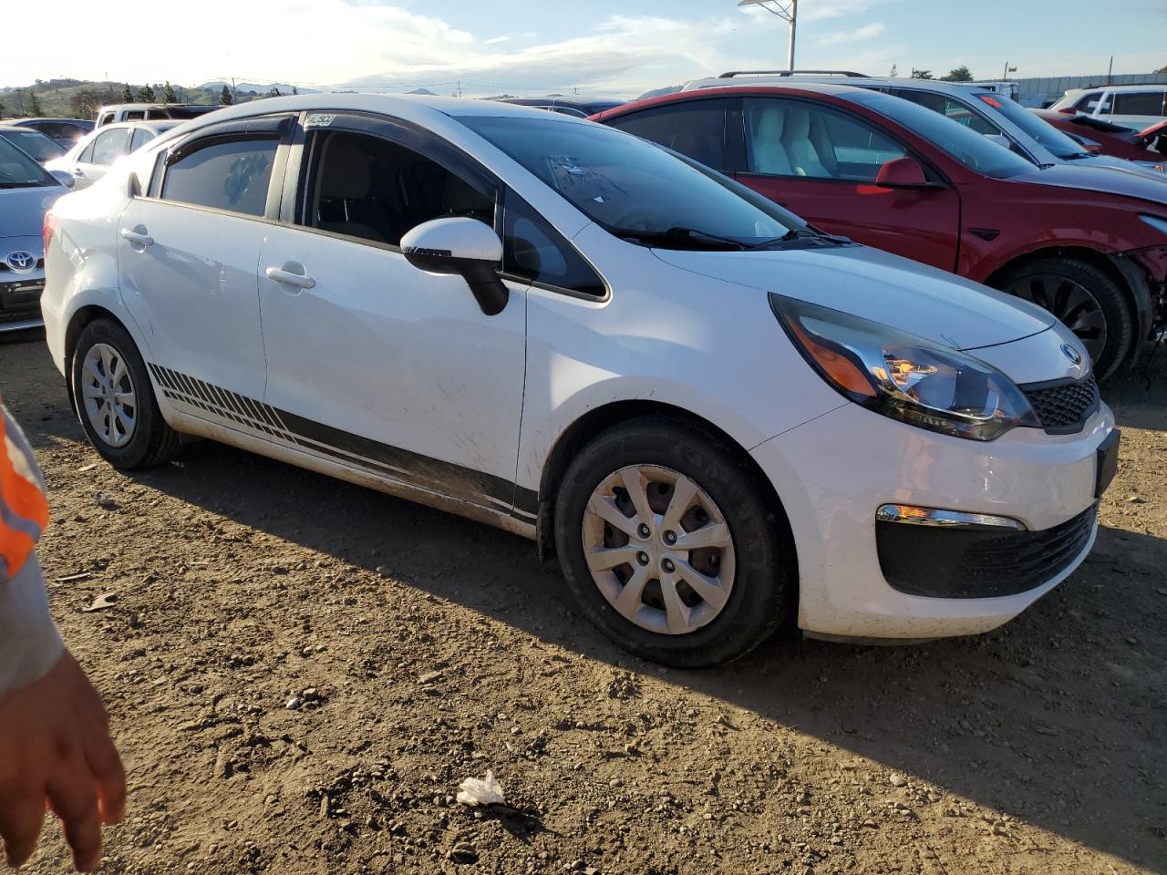 2016 Kia Rio - Image 4