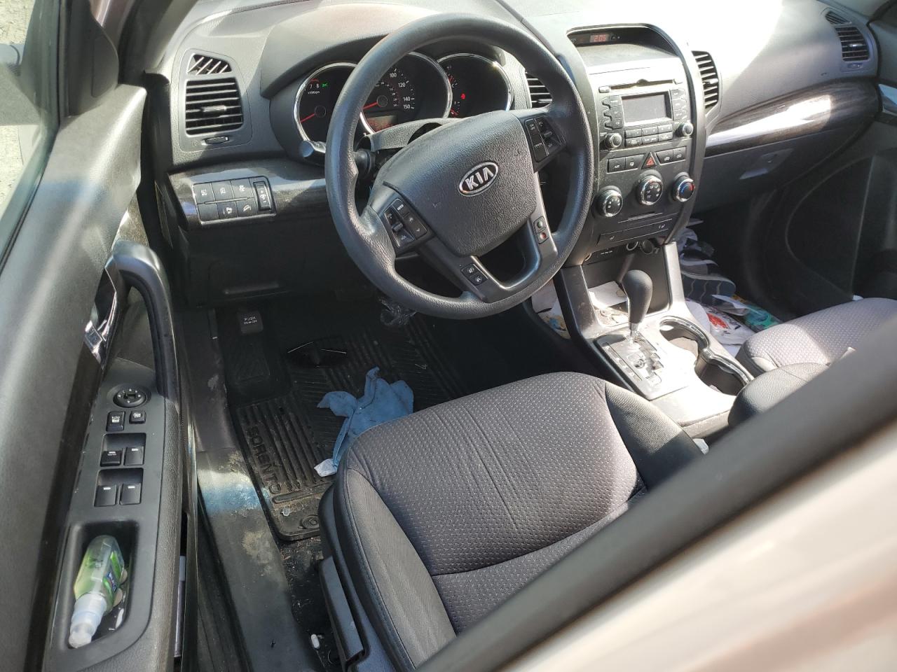 2011 Kia Sorento - Image 8