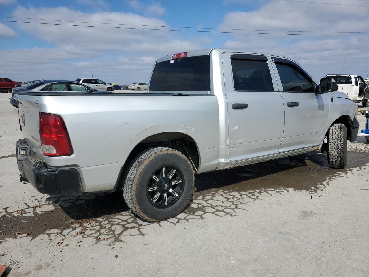 2016 RAM 1500 - Image 3