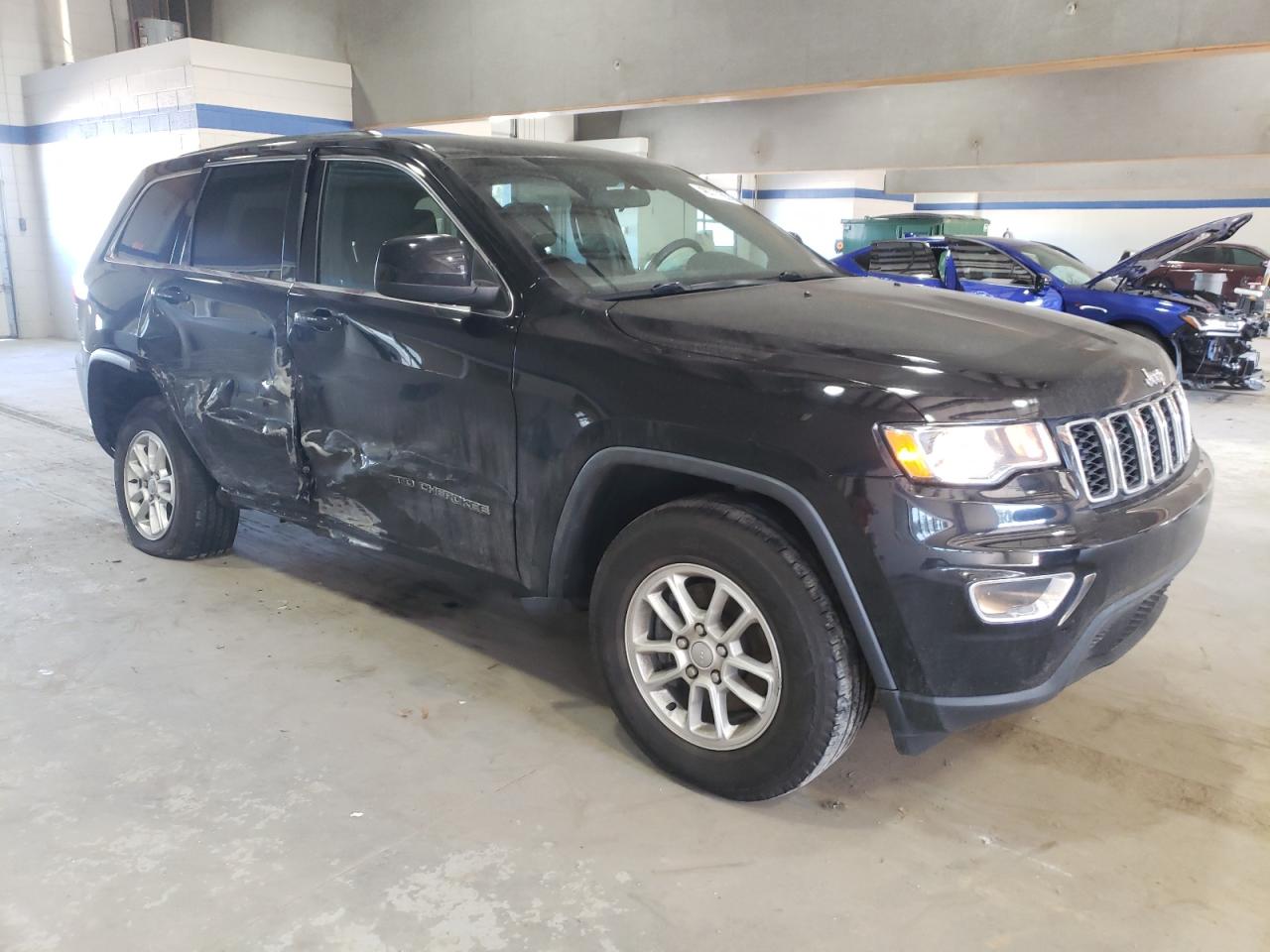 2020 Jeep Grand Cherokee - Image 4