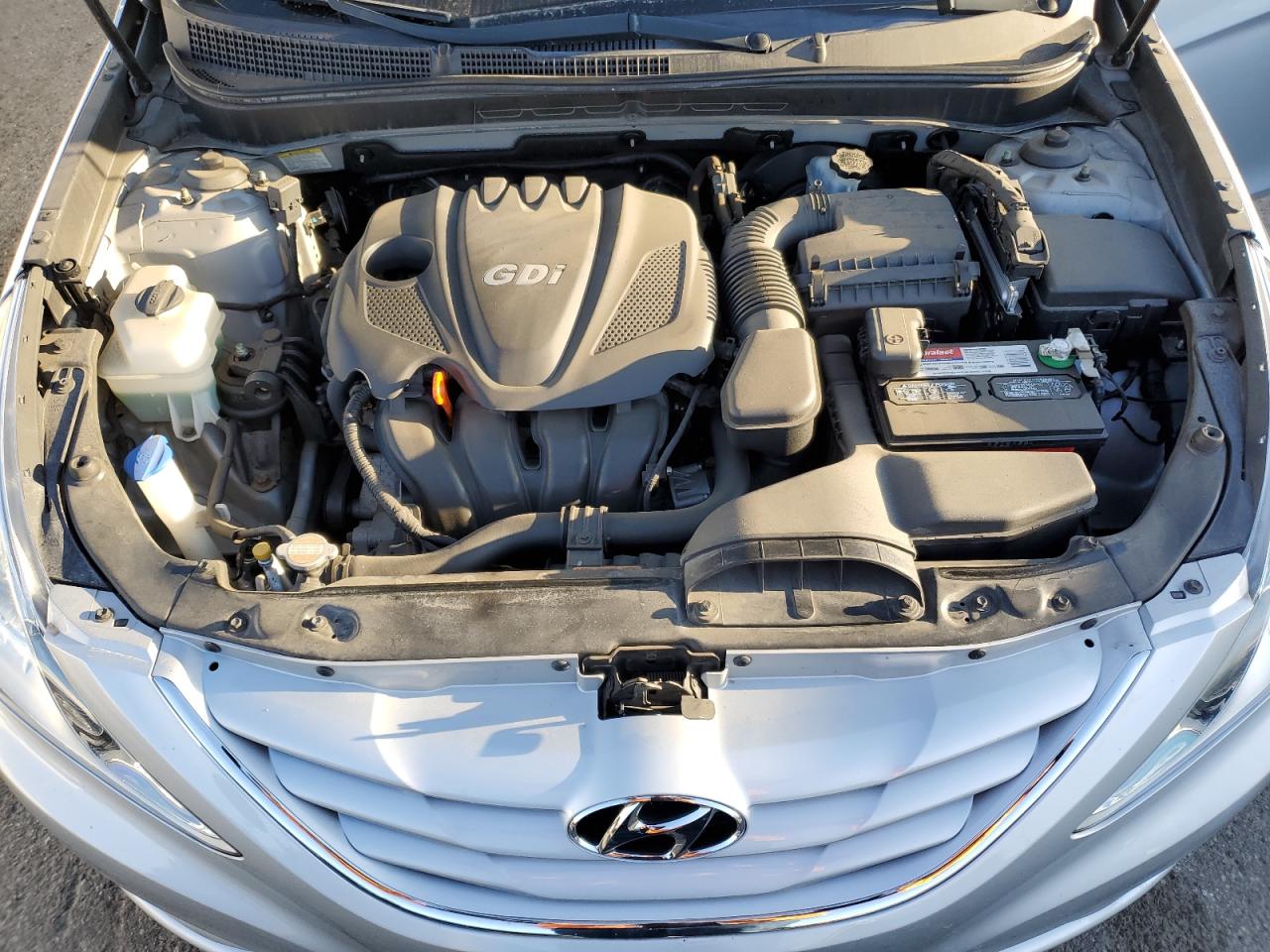 2013 Hyundai Sonata - Image 13