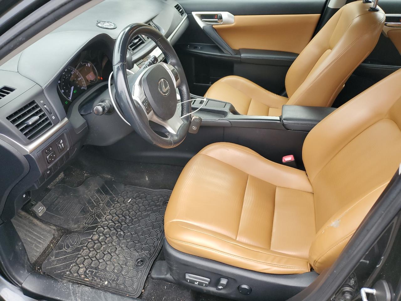 2011 Lexus CT - Image 7