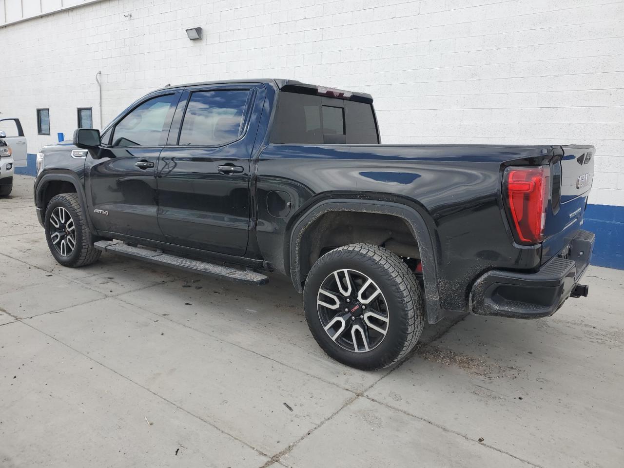 2020 GMC Sierra - Image 2