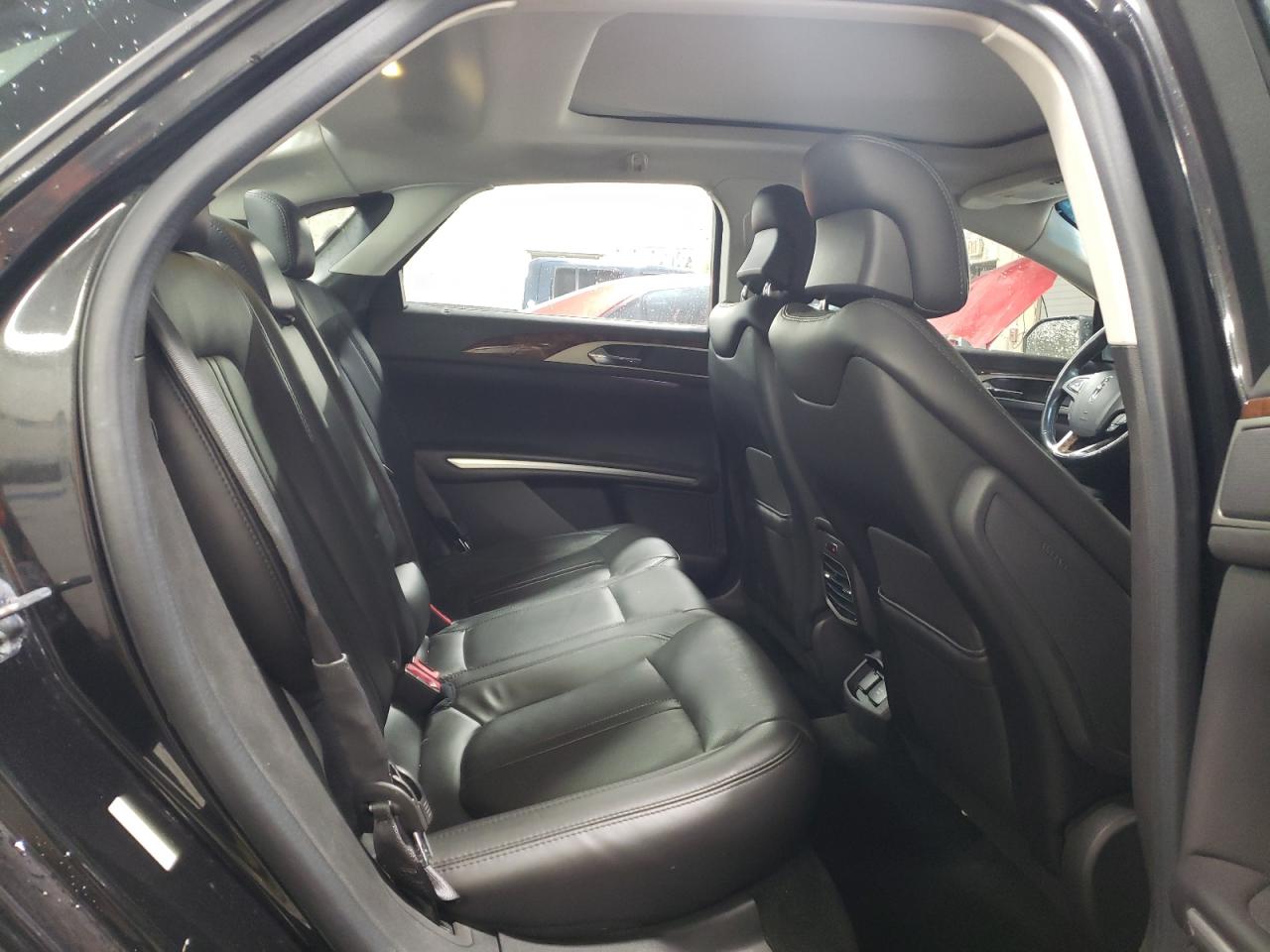 2013 Lincoln MKZ - Image 10