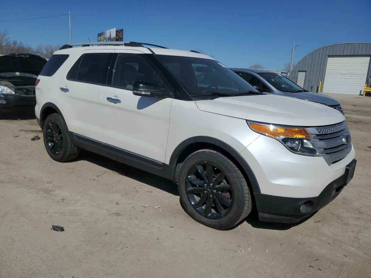 2015 Ford Explorer - Image 4